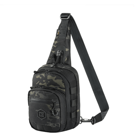 M-Tac Cross Taske Slim Elite Hex i Cordura Hex og 500 med justerbar rem i camouflagedesign for stilfull funksjonalitet.