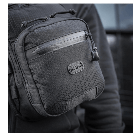 M-Tac Cross Taske Slim Elite Hex i Cordura Hex-materiale med justerbar sele.