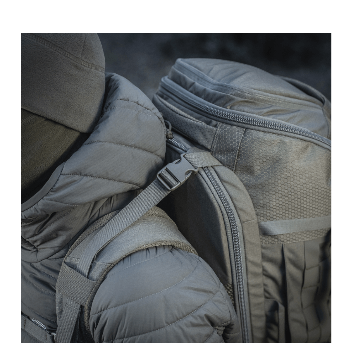 M-Tac Rygsæk Large Elite Hex Gen. IV i slidstærk Cordura materialer, designet til ergonomisk funktionalitet og lang levetid.