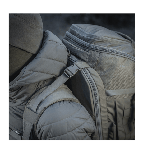 M-Tac Ryggsekk Large Elite Hex Gen. IV ergonomisk designet med holdbare Cordura-materialer, stilfull og funksjonell for våpenbæring.