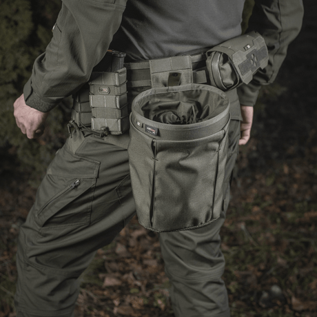 M‑Tac Magasinsæk Dump Pouch Lite Elite montert på et taktisk belte med quick-pull-lukkesystem og Cordura 500D-materiale.