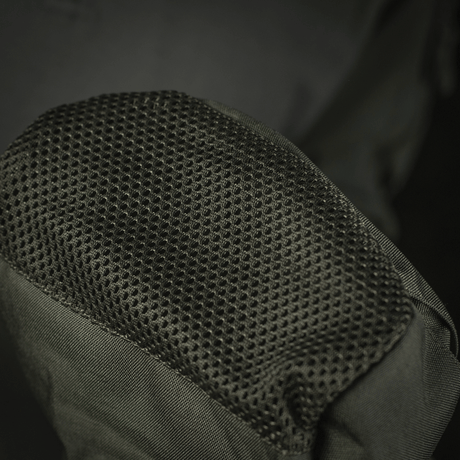 M‑Tac Magasinsæk Dump Pouch Lite Elite med drenering for ventilasjon og hurtiglukkesystem i slitesterkt Cordura 500D-materiale.