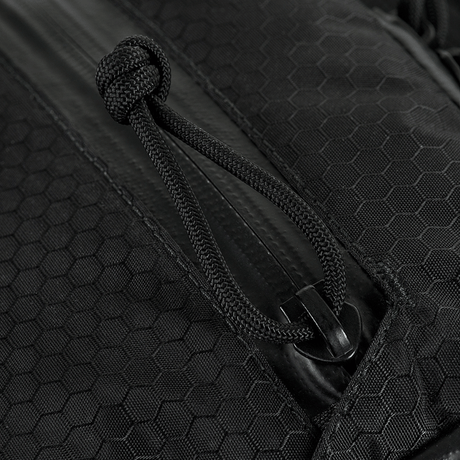 Detalj av slitesterk YKK-glidelås på M‑Tac Pocket Bag Elite HEX med hexagonmønster, egnet for oppbevaring av hverdagens småting.