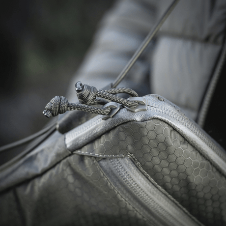 M‑Tac Pocket Bag Elite HEX med sterke YKK-glidelåser og holdbart materiale, egnet for daglig oppbevaring og transport av utstyr.