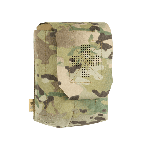 M‑Tac Medic Pouch Vertical Large Elite i camouflage, holdbar Cordura 500D med innovativ klaff og MOLLE-interface for førstehjelpsutstyr.