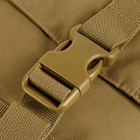 Fastex-lukking på M-Tac Pouch Sukharka Gen.3 XL i slitesterkt Cordura 500D-materiale.