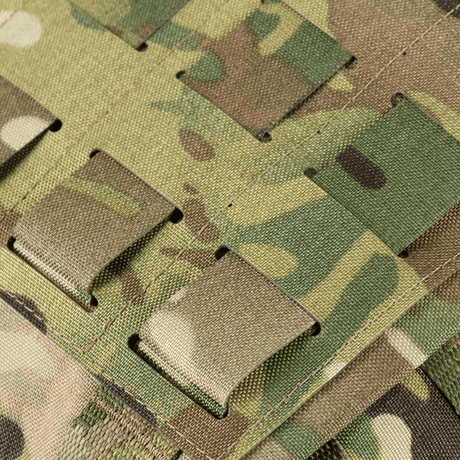 Nærbilde av M-Tac Pouch Sukharka Gen.3 XL i kamuflasjemønster med MOLLE-system og slitesterkt Cordura 500D-materiale.