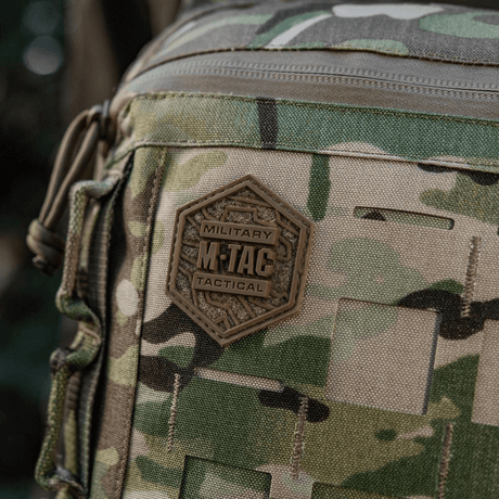 M-Tac Tablet Bag Laser Cut Hex i Cordura med Laser Cut MOLLE og kvalitetsdetaljer som YKK- og Woojin-hardware.