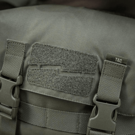 M-Tac Sukharka Gen.3 Pouch med fastex-lukking og MOLLE-interface i slitesterk Cordura 500D, designet for militær bruk.