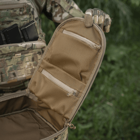 M-Tac STURM Elite ryggsekk med åpent rom, MOLLE Laser Cut panel og YKK glidelåser, egnet for taktisk oppbevaring i feltet.