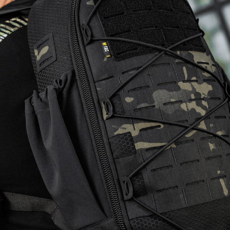 M-Tac STURM Elite ryggsekk med MOLLE Laser Cut-frontpanel og elastiske sidelommer for taktisk oppbevaring og transport av utstyr.