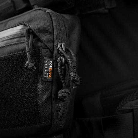 M-Tac Large Elite Gen.II skulderveske med Cordura 500D materiale og YKK-glidelåser for taktisk holdbarhet.