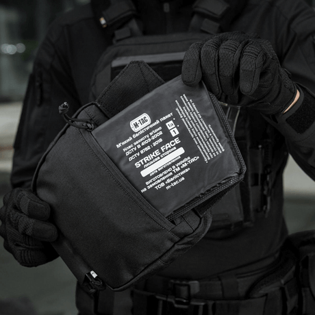 M-Tac Large Elite Gen.II skulderveske med ballistisk innlegg, Cordura 500D materiale, taktisk oppbevaring og Velcro-panel.