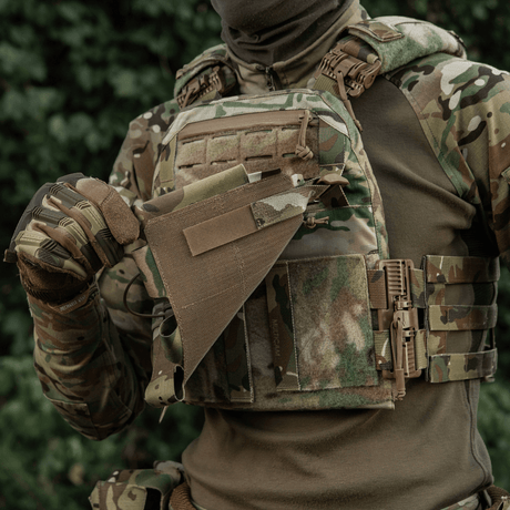 M-Tac frontpanel til Cuirass QRS Plate Carrier 3 magasiner i multicam, elastisk materiale med NIJ-sertifisering, galleri posisjon 1.
