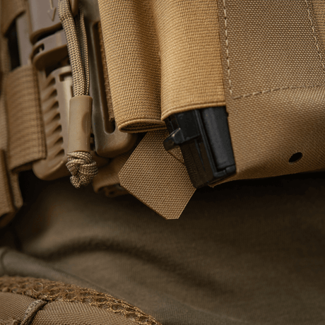 M-Tac frontpanel til Plate Carrier Cuirass QRS til 4 magasiner i robust, elastisk materiale med NIJ-sertifisering, funksjonell oppbevaring, galleri posisjon 1.
