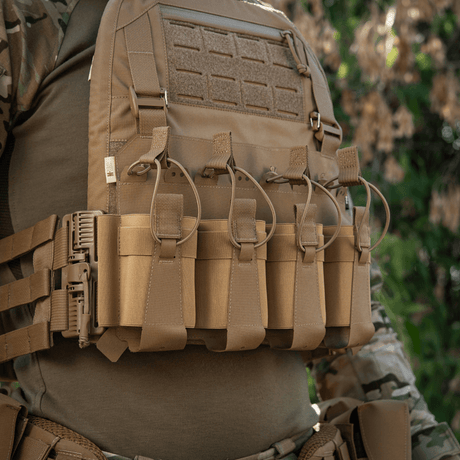 M-Tac frontpanel til Plate Carrier Cuirass QRS til 4 magasiner i elastisk materiale med NIJ-sertifisering, galleri posisjon 1.