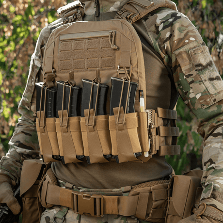 M-Tac frontpanel til Plate Carrier Cuirass QRS til 4 magasiner i slitesterkt elastisk materiale med NIJ-sertifisering, galleri posisjon 1.