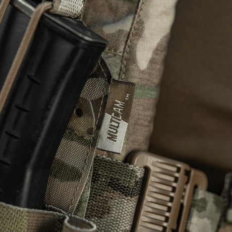 M-Tac frontpanel til Plate Carrier Cuirass QRS til 4 magasiner i multicam elastisk materiale med NIJ-sertifisering, galleri posisjon 1.