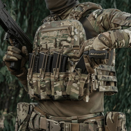 M-Tac frontpanel til Plate Carrier Cuirass QRS til 4 magasiner i kamuflasje elastisk materiale med NIJ-sertifisering, galleri posisjon 1.