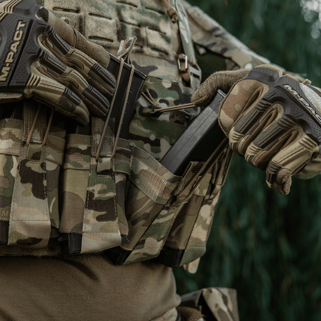M-Tac frontpanel til Plate Carrier Cuirass QRS til 4 magasiner i kamuflasje elastisk materiale med NIJ-sertifisering, galleri posisjon 1.