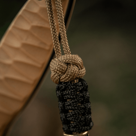M-Tac Lanyard Scandinavian Small Chinese Knot med skandinaviske motiver for originalitet og stil. Perfekt til knive og lommelygter.