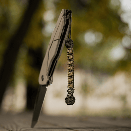 M-Tac Knife Lanyard Ninja i flettet paracord med unik stil, rask tilgang til kniv, lengde 14,5 cm, perfekt for utendørs bruk