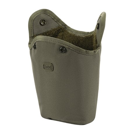 M-Tac Flaskeholder MOLLE i slitesterk polyester med PVC-belegg for flaskebæring på turer, med avløpshull og MOLLE-festing, 120x70x170 mm.