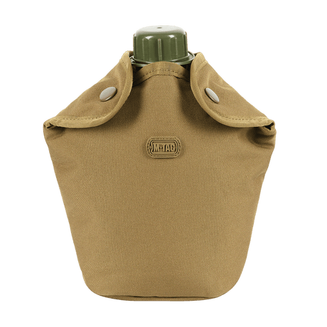 M-Tac Flaskeholder MOLLE i slitesterk polyester, for fotturer eller feltarbeid, med knappelukking og avløpshull, festes via MOLLE-system.