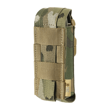 M-Tac Gasdåseholder Vertikal i camouflage design, lavet af MIL-SPEC strop til hurtig adgang og sikre fastgørelse med Woojin-lås.