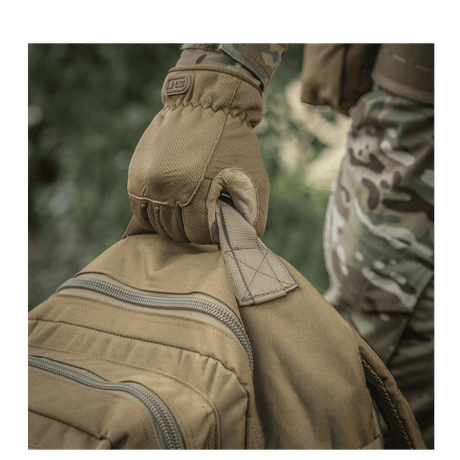 M-Tac Large Assault Pack ryggsekk med MOLLE-system og justerbare stropper, egnet for bybruk og korte turer.