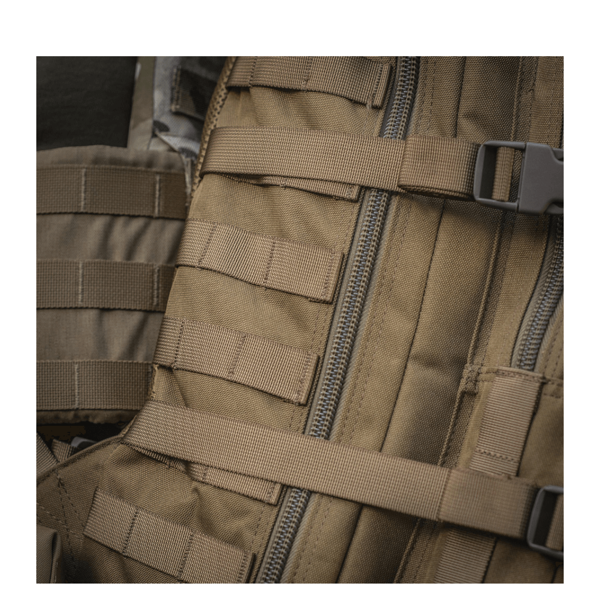 M-Tac Large Assault Pack Rygsæk med MOLLE-system og lynlåslommer