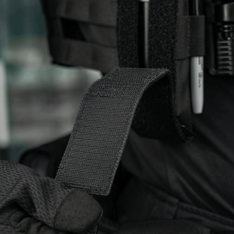 M-Tac lomme til Tourniquet Closed i slitesterkt nylon med borrelås og MOLLE-kompatibilitet, galleri posisjon 1, for profesjonell førstehjelp.