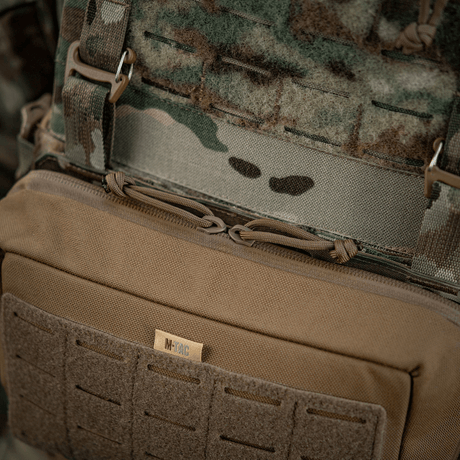 M-Tac Admin Pouch Large Elite i slitesterkt Cordura, perfekt for taktisk utstyr med velcro-panel for patches.
