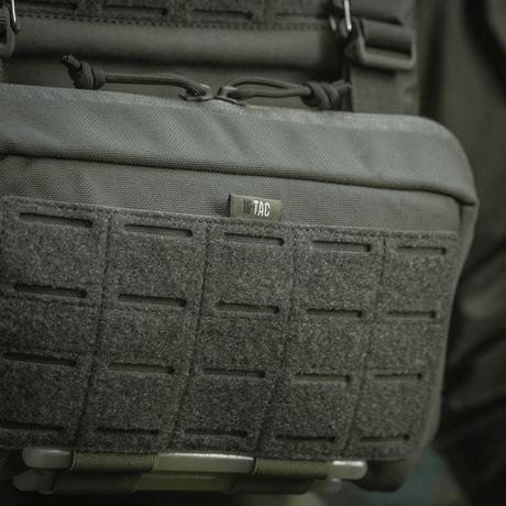 M-Tac Admin Pouch Large Elite i slitesterkt Cordura med laserskåret velcro-panel, perfekt for taktisk utstyr.