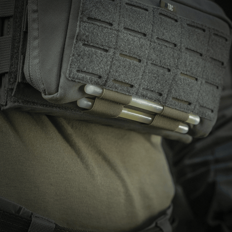 M-Tac Admin Pouch Large Elite laget av holdbart Cordura, egnet for taktisk utstyr og utstyrt med laserskåret velcro-panel for patcher.