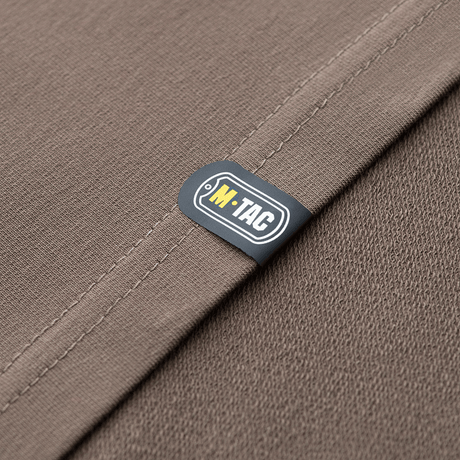 M-Tac Pullover 4 Seasons med minimalistisk design og strekkfaste mansjetter for taktikk og hverdag i alle årstider