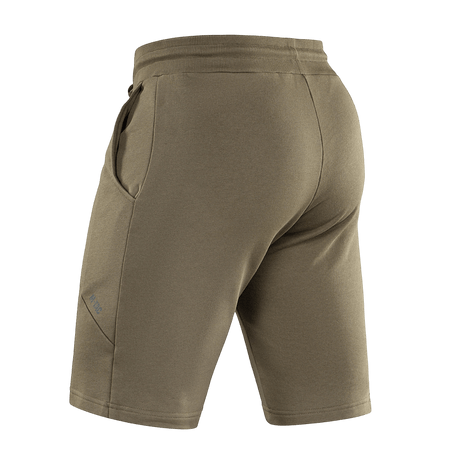M-Tac Shorts Casual Fit Cotton i olivengrøn med sidelommer og elastiktalje, set bagfra. Fremstillet af blødt 100% bomuldsmateriale.