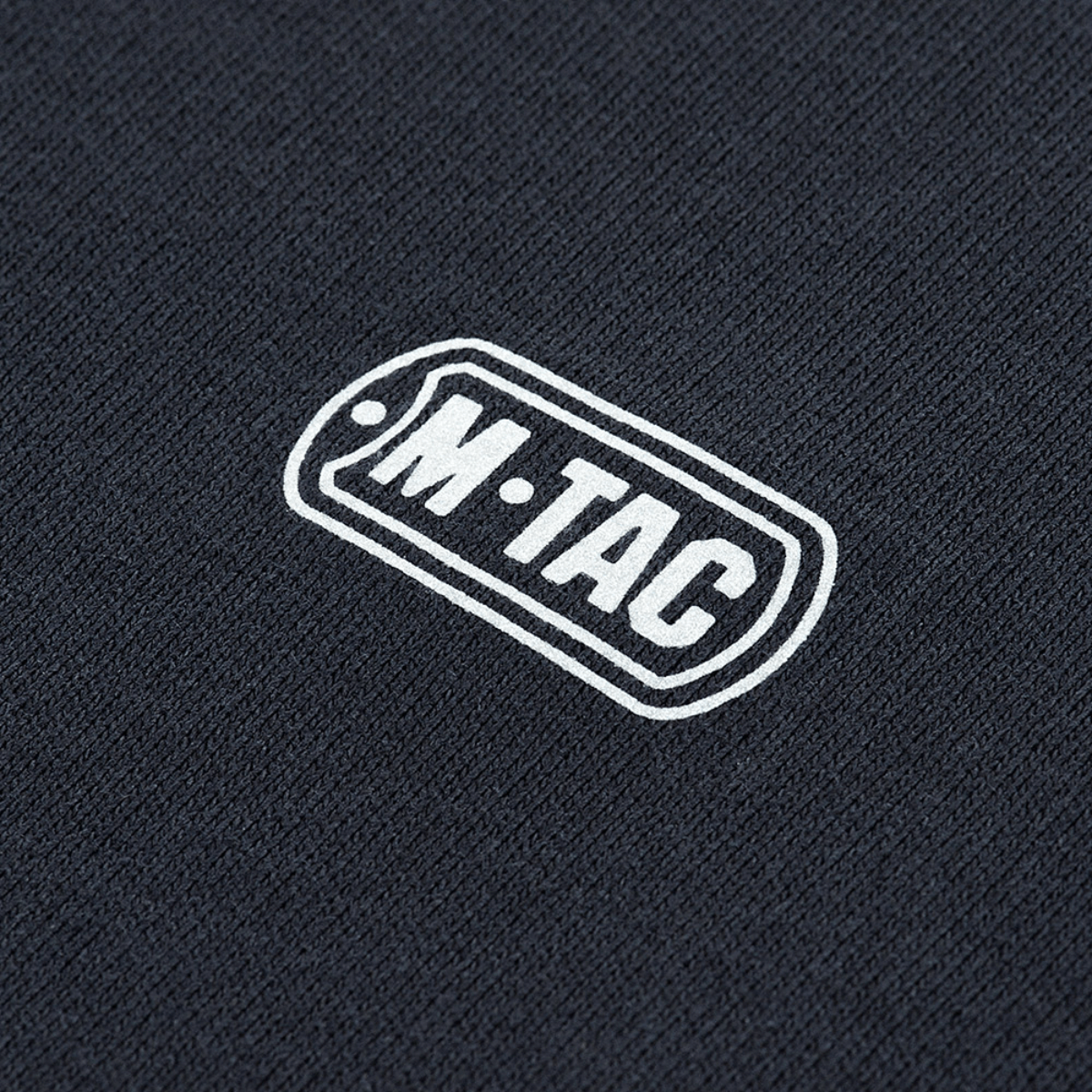 M-Tac Cotton Sweatshirt logo på mørkt bomuldsstof. Ideel til løb og fitness. Komfortabel og løs pasform. 100% bomuld.