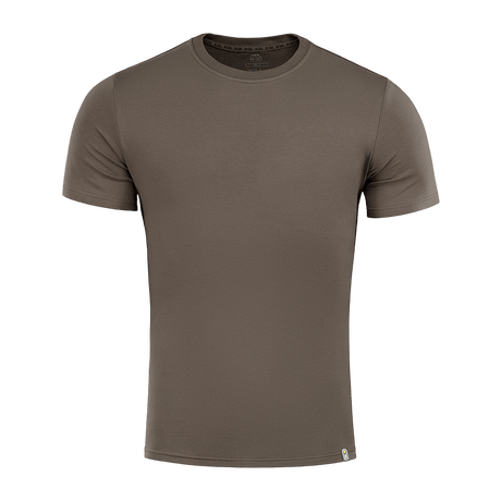 M-Tac T-shirt 93/7 Summer i lysebrun farve, ideelt til hverdagsbrug og varme sommerdage, lavet af 93% bomuld og 7% elastan.