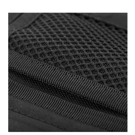 Detalj av M-Tac Pung Elite laget av slitesterkt Cordura-nylon med militærstil design. Passer til jeans eller taktiske bukser.