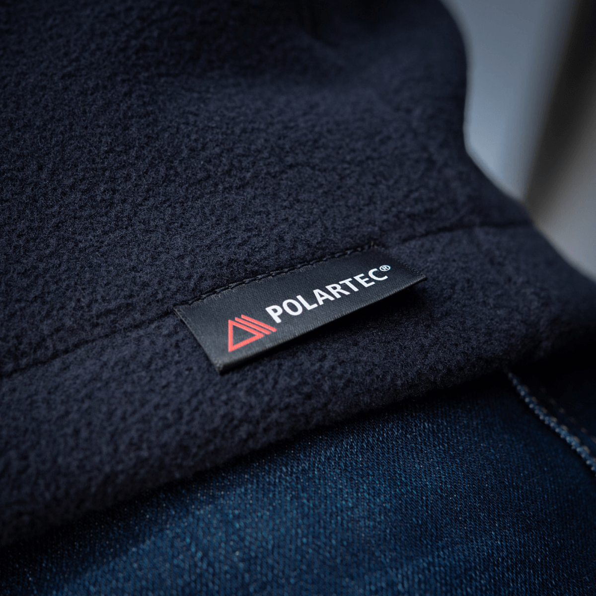 Detalje af M-Tac Nord Polartec Fleecejakke med Polartec® 200 Series, fremstillet til varme og komfort i hverdagen og sport.