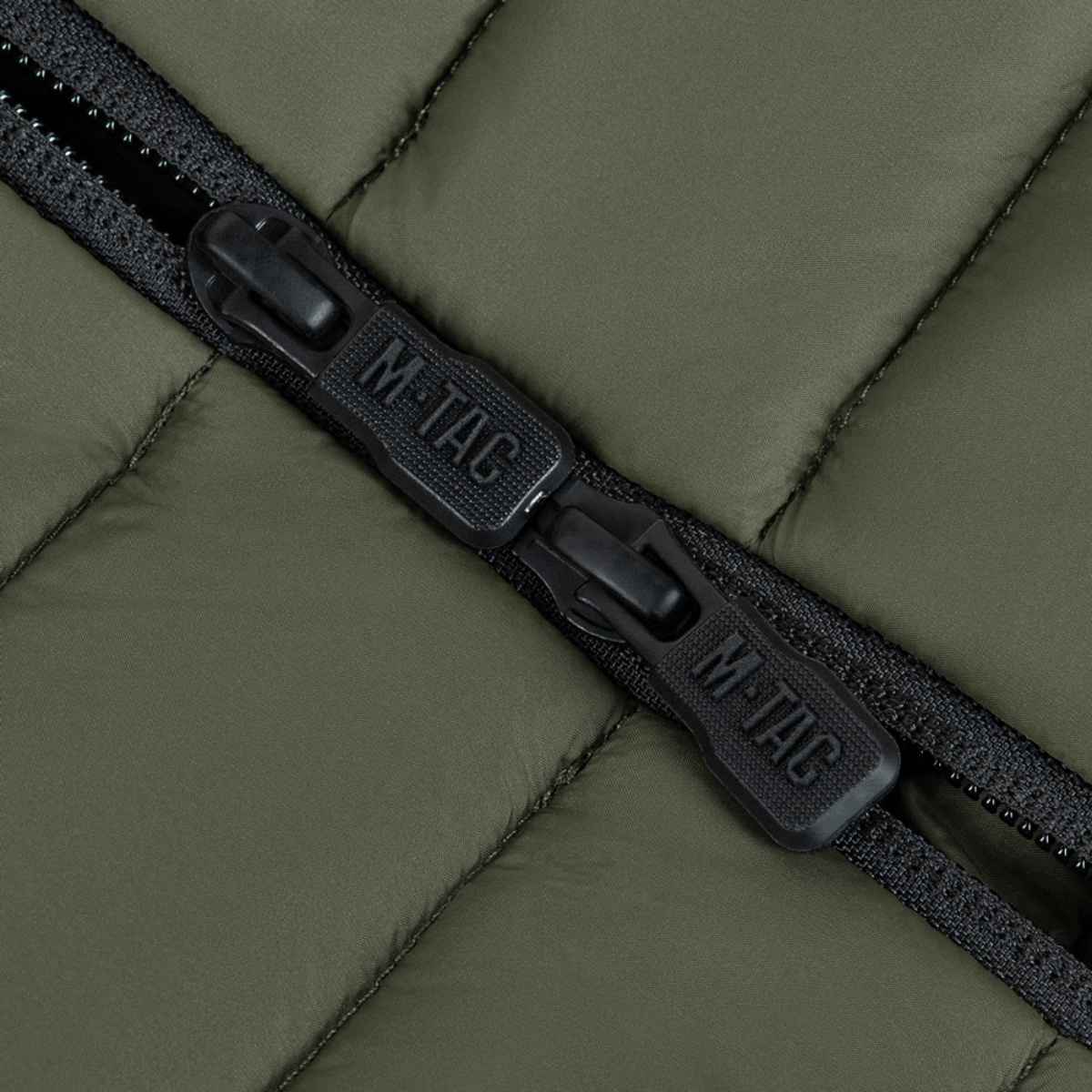 M-Tac Stalker Gen.III Jakke med YKK lynlåse og nylonoverflade for optimal bevægelsesfrihed og komfort i kolde temperaturer.