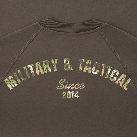 M-Tac Raglan Logo ryg detaljer med "Military & Tactical Since 2014" camouflageprint, behagelig pasform, til daglig og taktisk brug.