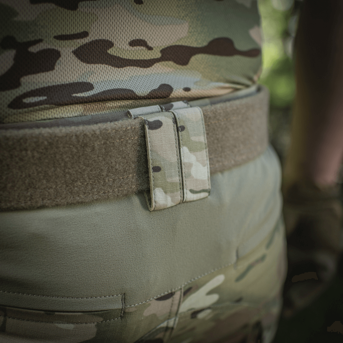 Nærbillede af M-Tac Shorts STURM Gen.II Nyco Extreme med kamouflagemønster og holdbare materialer til taktisk brug