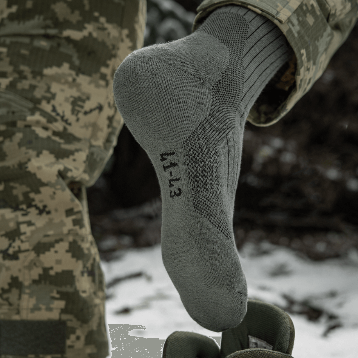 M-Tac Sokker Mid Calf Mk.4 designet til mænd med specielle thermozoner og polstrede områder for optimal trekking komfort.