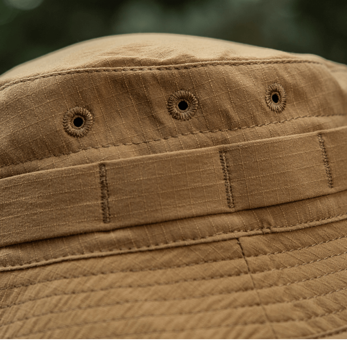 Detaljebillede af M-Tac Panamahat Gen. II Summer Flex med let materiale og ventilation, ideel til solbeskyttelse om sommeren.