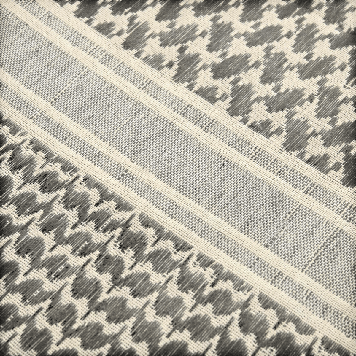 M-Tac Shemagh Tørklæde i 100% bomuld med klassisk arabisk kufia-design, beskytter mod sol, sand og vind. Ideel til udendørsaktiviteter.