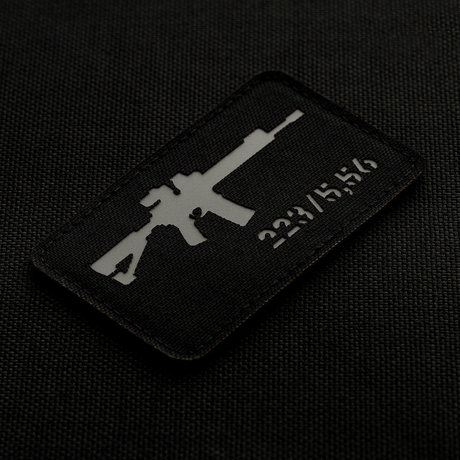 M-Tac AR-15 223/5,56 Laser Cut-patch med Velcro, taktisk moralepatch for klær og utstyr. Slitesterkt Cordura 500D-materiale.