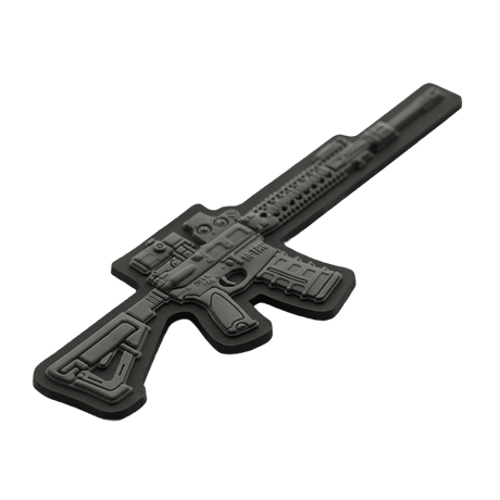 M-Tac AR-15 3D PVC-patch med 3D AR-15-motiv, laget av slitesterk PVC-gummi, størrelse 50x60mm, med Velcro-hook for enkelt feste.
