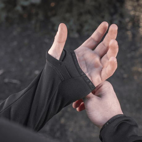 Detaljebillede af ærmet på M-Tac Polartec Sport Fleecejakke med tommelfingerhul, der viser praktisk design og funktionalitet.